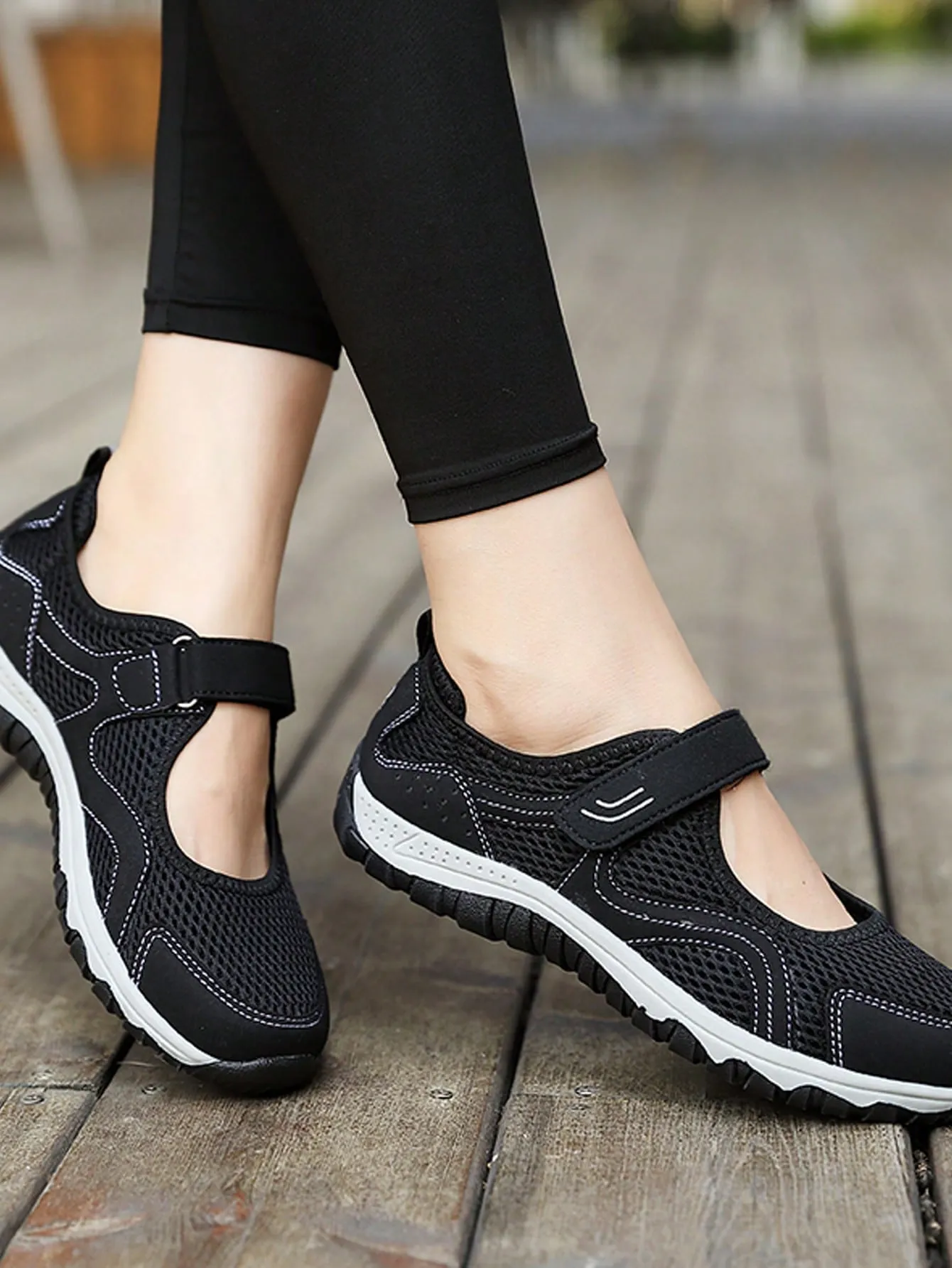 Women's Soft, Breathable, Comfortable And Convenient Sneakers