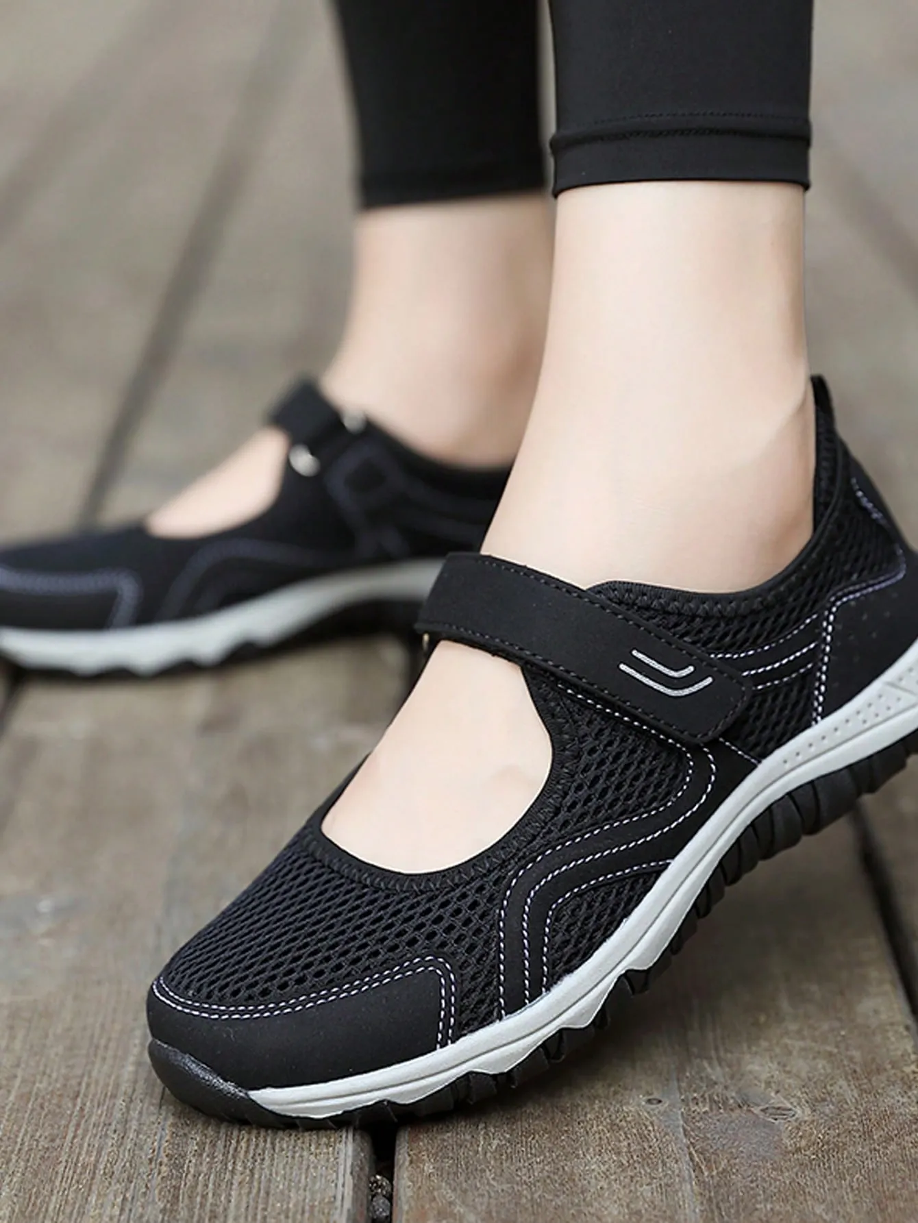Women's Soft, Breathable, Comfortable And Convenient Sneakers